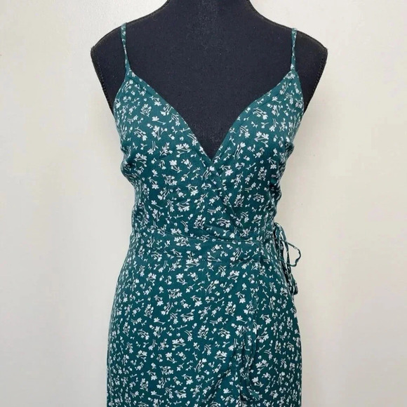 Abercrombie & Fitch Womens  Xsmall Green Ditsy Floral Wrap Dress - Picture 4 of 13